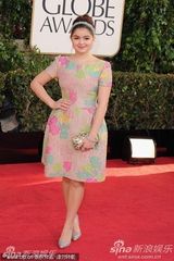 组图：《摩登家庭》阿芮儿-温特俏皮亮相