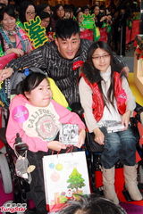 组图：林峰生日望愿成视帝 刘銮雄家人亲自捧场