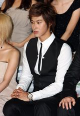 高清图：SM家族演唱会发布会 艺人全员出席