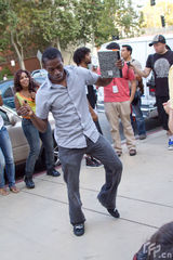 高清组图：杰克逊粉丝悲痛追悼 “我的爱在天堂”