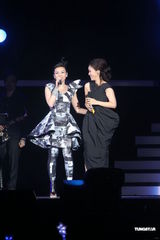 组图：蔡健雅小巨蛋开唱征服乐迷 那英青峰任嘉宾