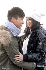 幻灯图：海岩之子侣皓吉吉与张歆艺相拥拍MV