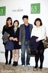 组图：韩谐星尹亨彬大婚徐仁国Solbi等送祝福