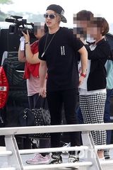 组图：MBLAQ现身机场 飞墨西哥举办单独演唱会