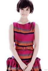 幻灯图：刘孜拍戏代言两不误 全新写真显知性高雅