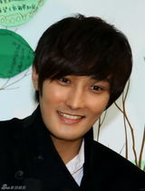 高清图：安七炫f(x)宋茜出席梦想教室落成典礼