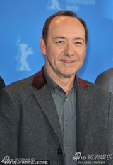 高清组图：《商海通牒》发布 影帝凯文-史派西亮相