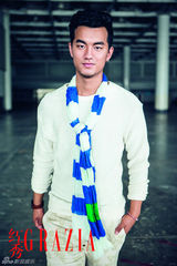 组图：快男最新写真曝光 左立变身民国青年