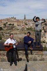 组图：羽泉圣诞演唱会宣传照曝光