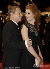 高清：《注脚》首映 《花花公子》女模透视装撩人