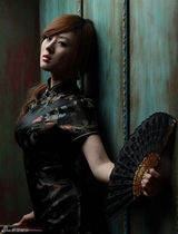 高清组图：韩国车模黄美姬旗袍写真 大秀中国风