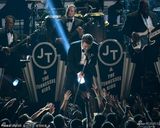 贾斯汀与JZ同台飙歌 新婚妻子与碧昂斯叫好(图)