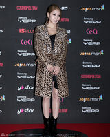 组图：韩国金唱片颁奖典礼 SJ少女时代闪耀红毯