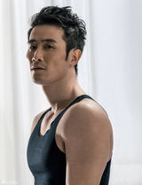 组图：奇道《魅力先生》大片 演绎型男风采