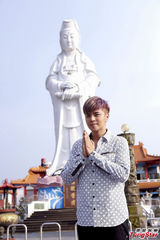 组图：罗志祥推介知名景点 回出生地忆旧情