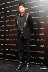 李冰冰镂空裙性感亮相 韩庚避谈锋芝婚变(组图)