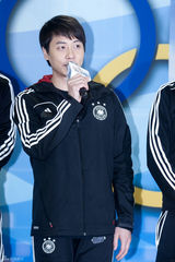 高清组图：韩团神话录制新概念节目《神话放送》