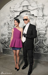 组图：范冰冰周迅巴黎秀 白裙玫红套装各有特色