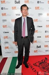 组图：陈可辛撑《合伙人》首映 杜鹃文艺范十足