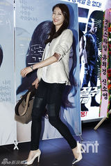 组图：孙丹菲赵允熙等捧场《幻想中的她》试映