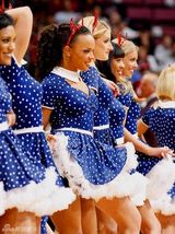 幻灯图集：NBA啦啦队美女美图100张 展运动之美