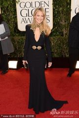 组图：甜姐凯特-哈德森金球红毯开胸长裙霸气