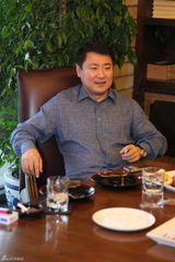 高清图：李冰冰嫁妹妹白裙当伴娘 小侄子可爱俏皮