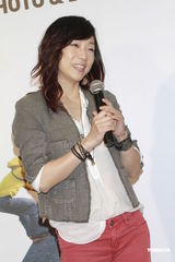 组图：林忆莲否认收入过亿 即将展开亚洲巡唱