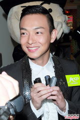 组图：苟芸慧欲组处女乐队 梁烈唯得奖收入倍增