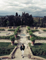 组图：明道写真登畅销榜首 典雅西装显时尚格调