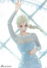 组图：各国粉丝神COS冰雪奇缘 YY姐妹百合情