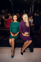 组图：姚星彤透视短裙看秀着装抢眼