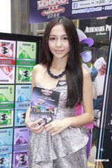 组图：香港嫩模情愿有钱不赚 搁置赴日拍广告