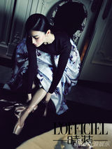 组图：景甜优雅《时装》封面 化身芭蕾公主