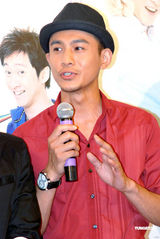 幻灯图：刘亦菲王力宏携手宣传新片 合作亲密无间 