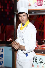 组图：《料理情人梦》热拍 吴克群凤小岳开火烤肉