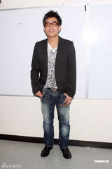 幻灯图：任贤齐录制《荃加福禄寿》 王祖蓝扮女生