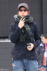 组图：众星轮番跨年彩排 韦礼安刘子千冒冷上阵