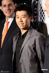 幻灯图：李小璐渐发成熟味道 陈晓东闻柏芝黑脸