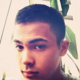 组图：韦唯仨混血儿子帅照曝光 大儿子北大学霸