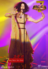 组图：我是歌手黄绮珊蹲地痛哭 林志炫三连冠