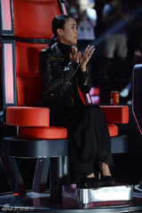 组图：《中国好声音》打响队内冠军争霸战