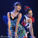 高清组图：青春美少女组合北京演唱会精彩图集