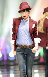 组图：少女时代录节目帅气动感 上演极致诱惑