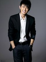 高清组图：80后阳光男孩王睿帅气写真