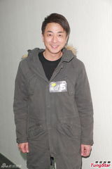 组图：黄芷晴望母亲节前出院 姜皓文慰问黄日华