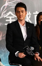 组图：《狄仁杰》首映 赵又廷林更新基情四射