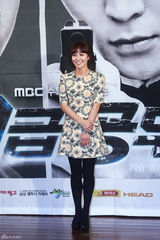 高清组图：朱元崔江熙亮相《7级公务员》发布会