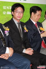 组图：霍启山否认大嫂郭晶晶怀孕 祝福章子怡