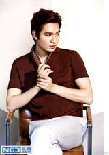 组图：长腿偶吧李敏镐登时尚封面展高富帅魅力